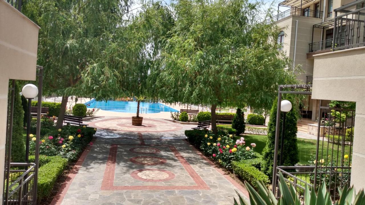 Aparthotel Sorrento Sole Mare Sveti Vlas Exteriér fotografie