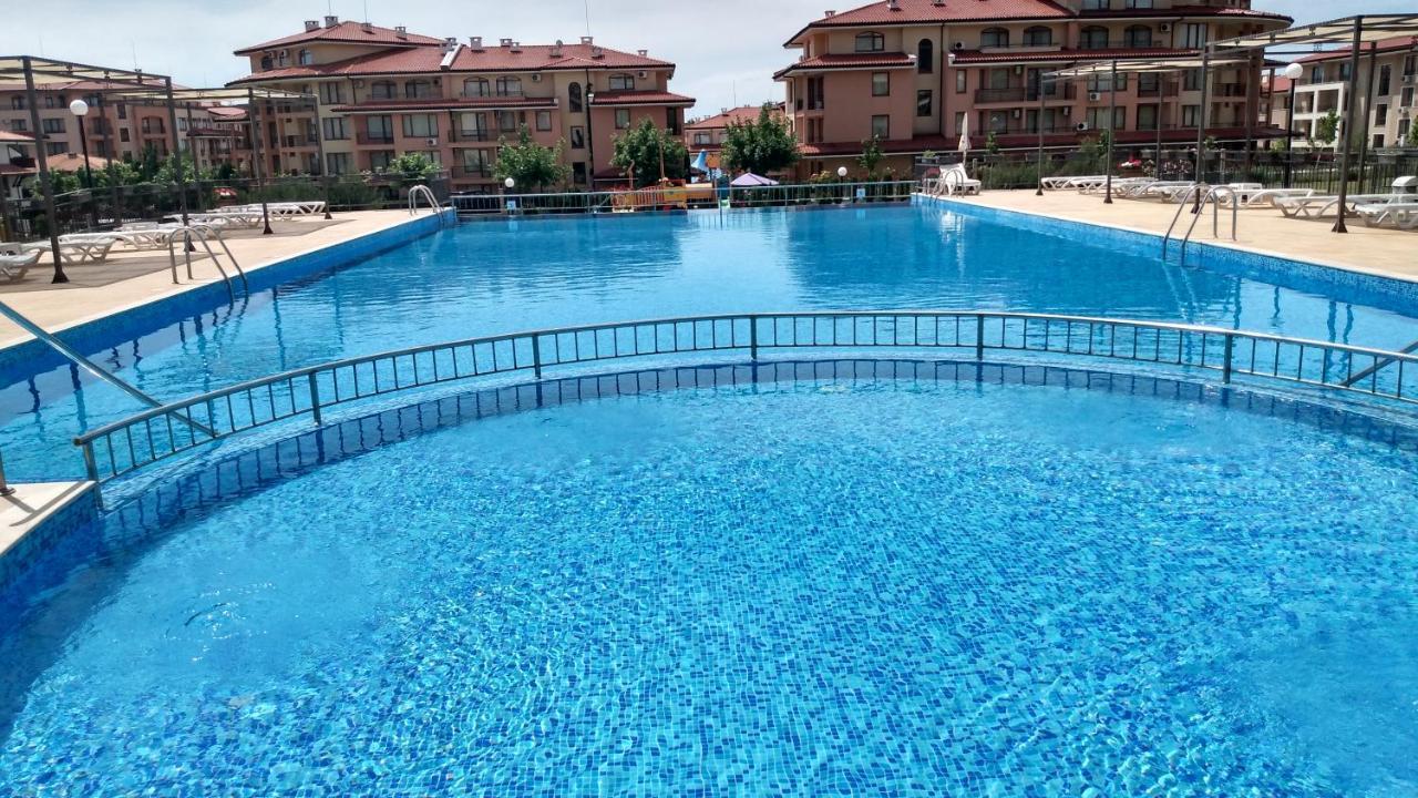 Aparthotel Sorrento Sole Mare Sveti Vlas Exteriér fotografie