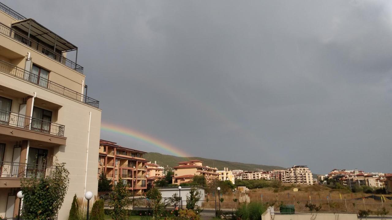 Aparthotel Sorrento Sole Mare Sveti Vlas Exteriér fotografie