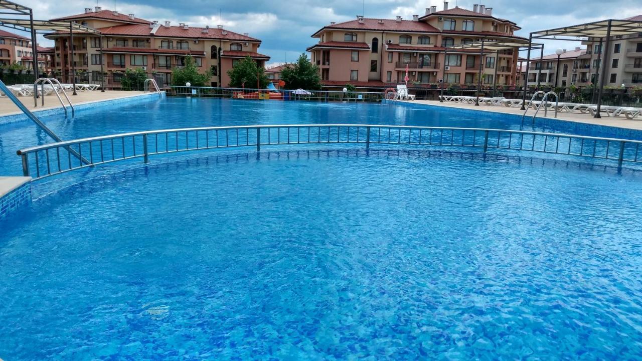 Aparthotel Sorrento Sole Mare Sveti Vlas Exteriér fotografie