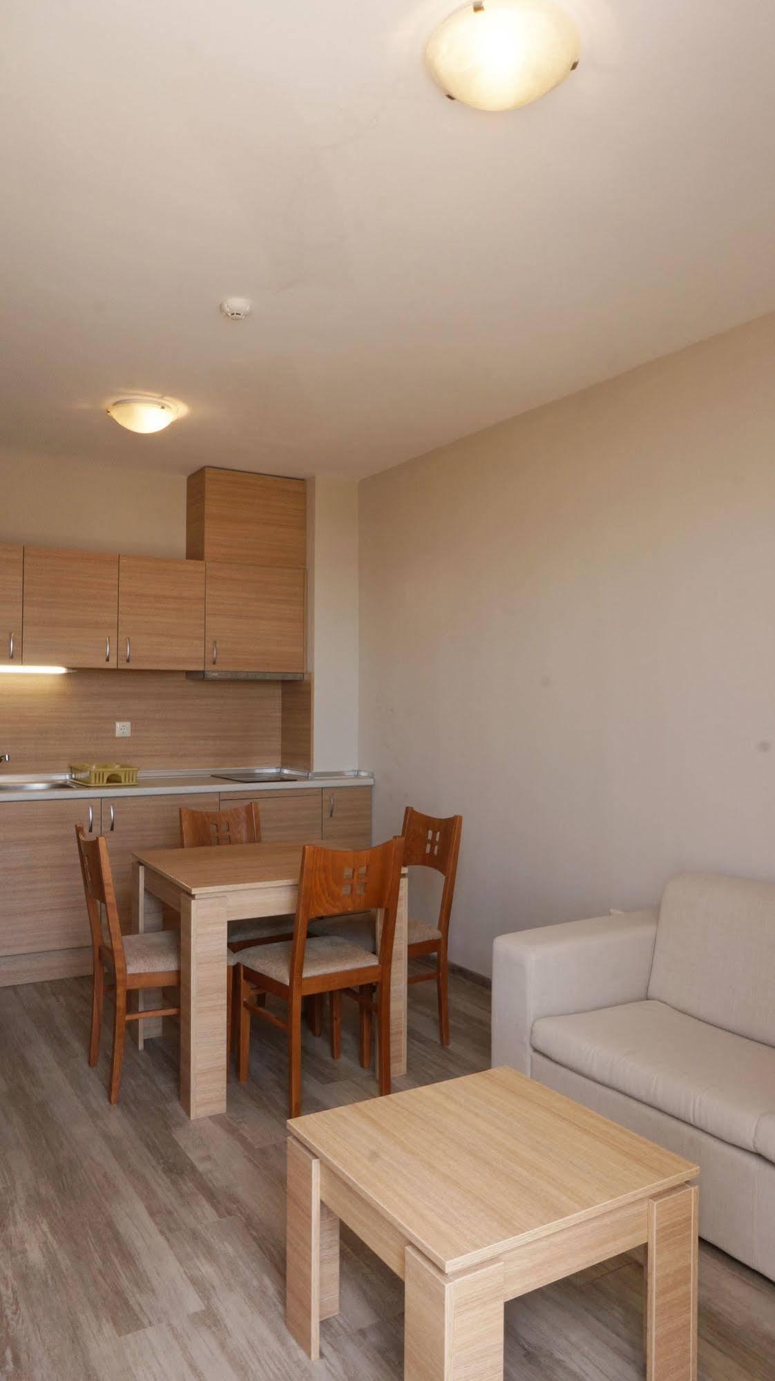 Aparthotel Sorrento Sole Mare Sveti Vlas Exteriér fotografie