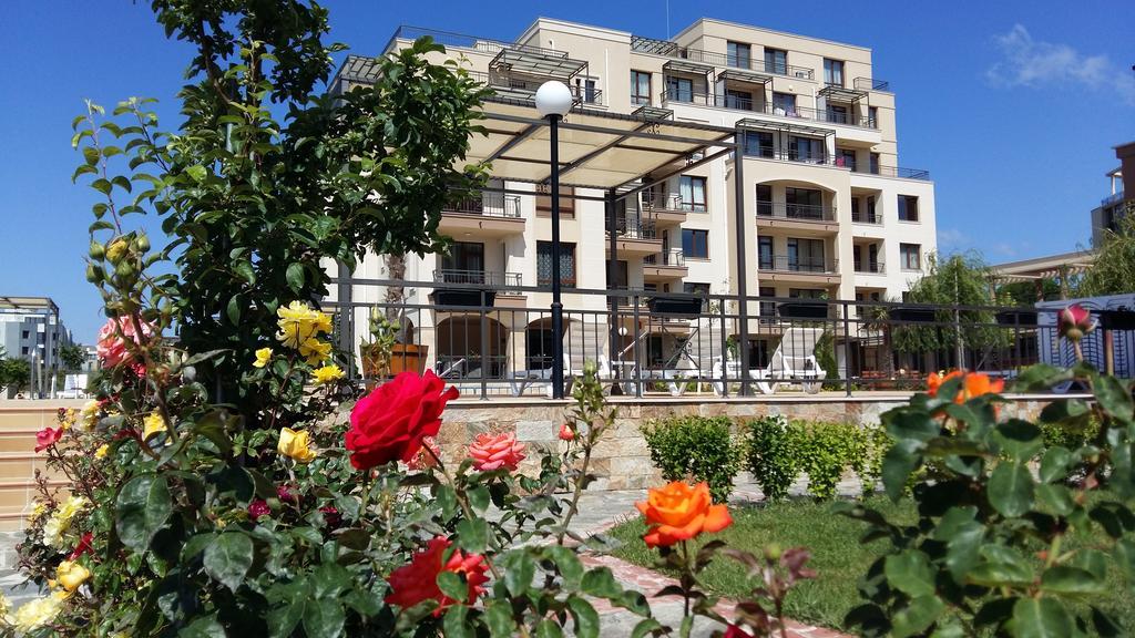 Aparthotel Sorrento Sole Mare Sveti Vlas Exteriér fotografie