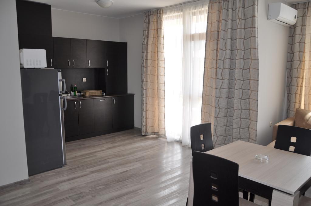 Aparthotel Sorrento Sole Mare Sveti Vlas Exteriér fotografie